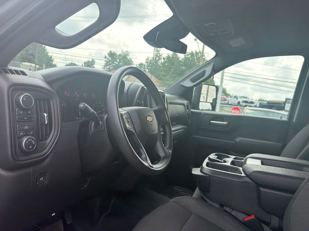 2024 Chevrolet Silverado 2500HD Custom