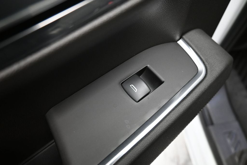2023 Chevrolet Silverado 1500 LT LT1