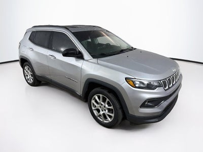 2022 Jeep Compass Latitude Lux