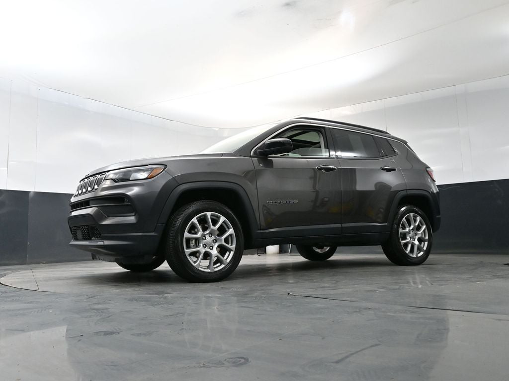 2022 Jeep Compass Latitude Lux