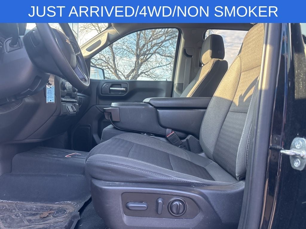 2022 Chevrolet Silverado 1500 LTD Custom 4WD