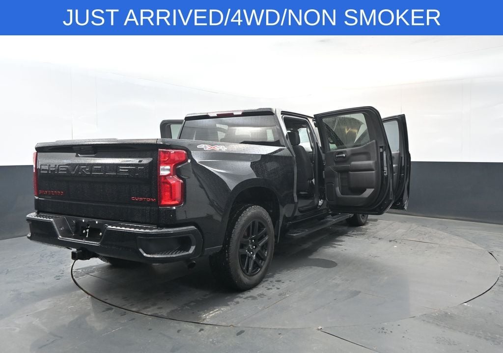 2022 Chevrolet Silverado 1500 LTD Custom 4WD