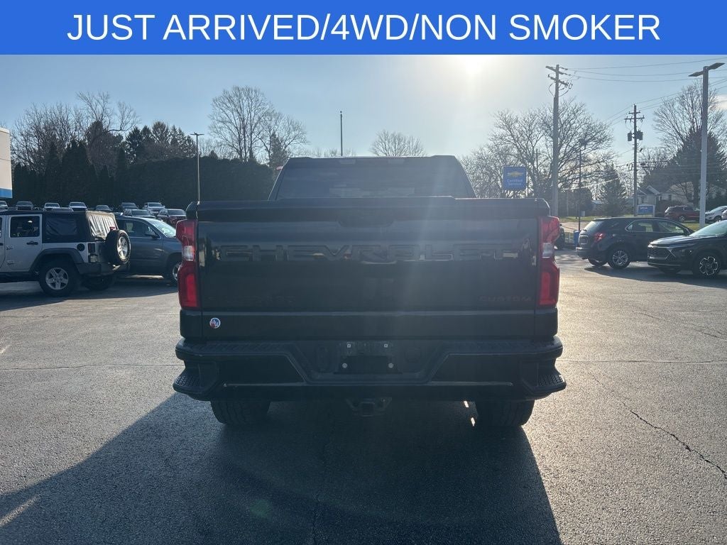2022 Chevrolet Silverado 1500 LTD Custom 4WD