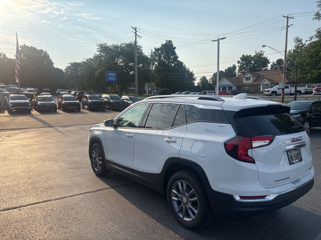 2022 GMC Terrain SLT
