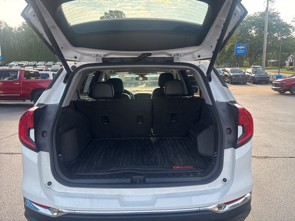 2022 GMC Terrain SLT