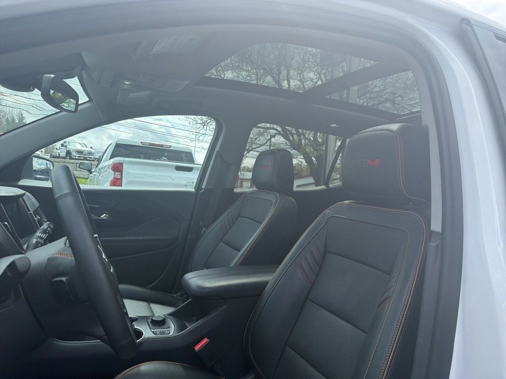 2023 GMC Terrain AT4