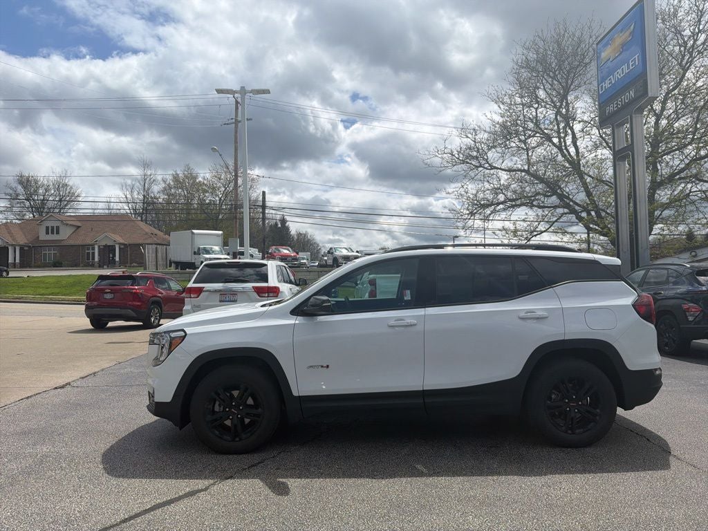 2023 GMC Terrain AT4