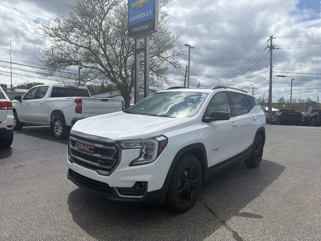 2023 GMC Terrain AT4