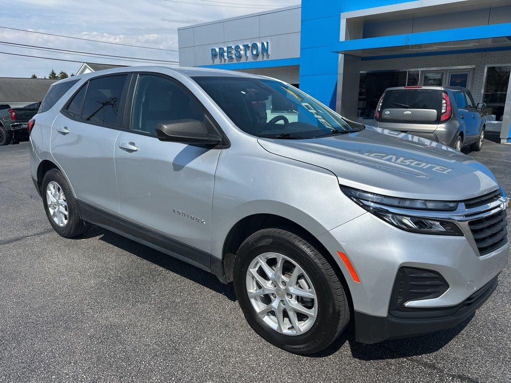 2022 Chevrolet Equinox LS