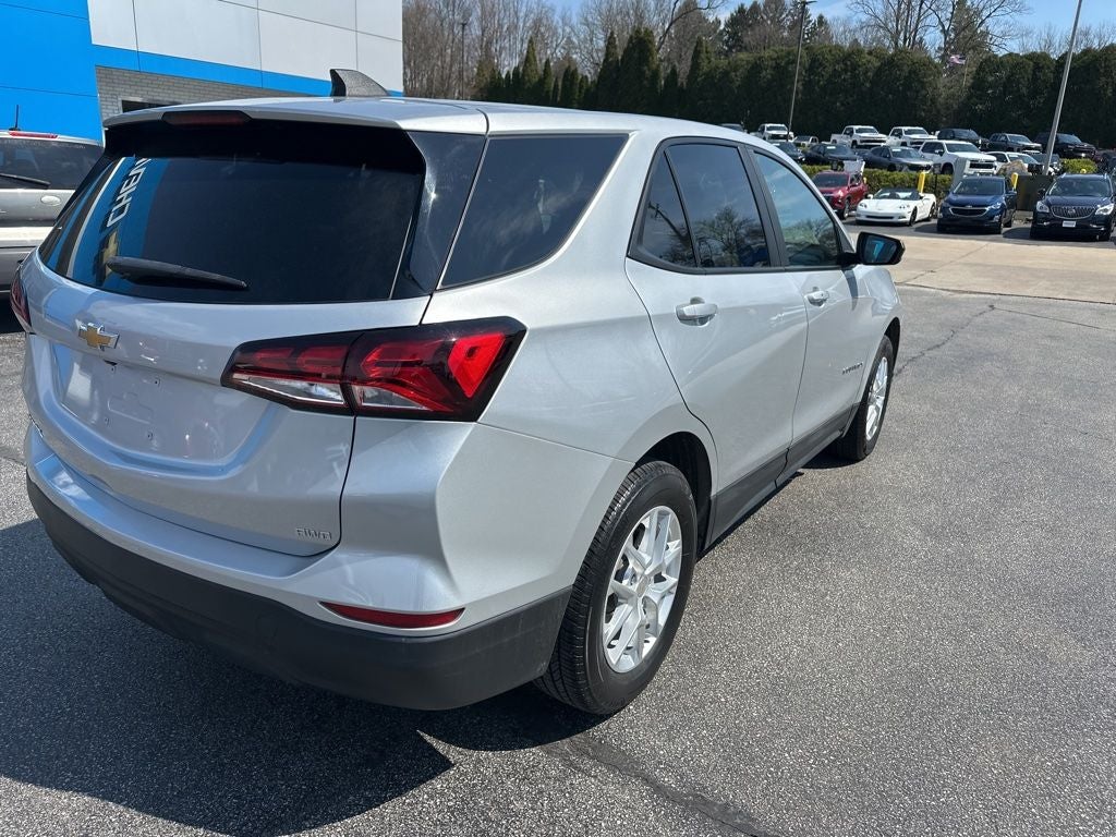 2022 Chevrolet Equinox LS