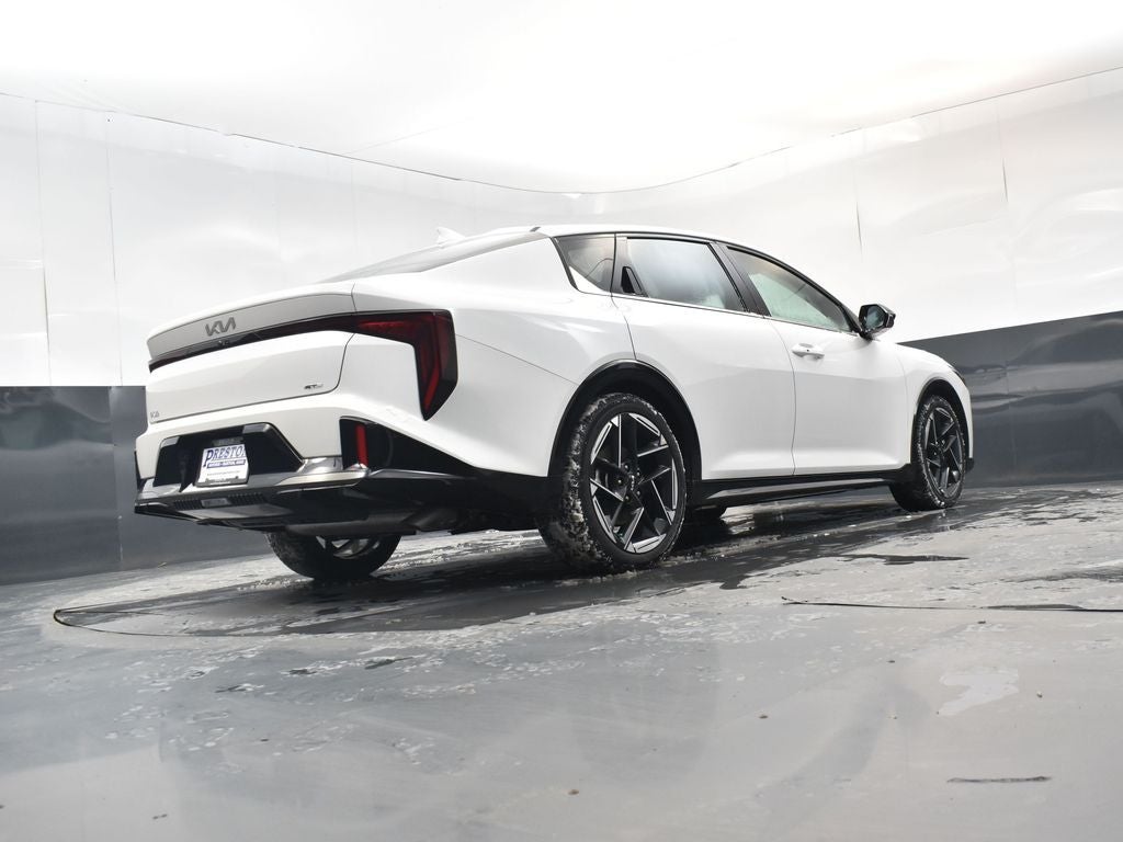 2025 Kia K4 GT-Line