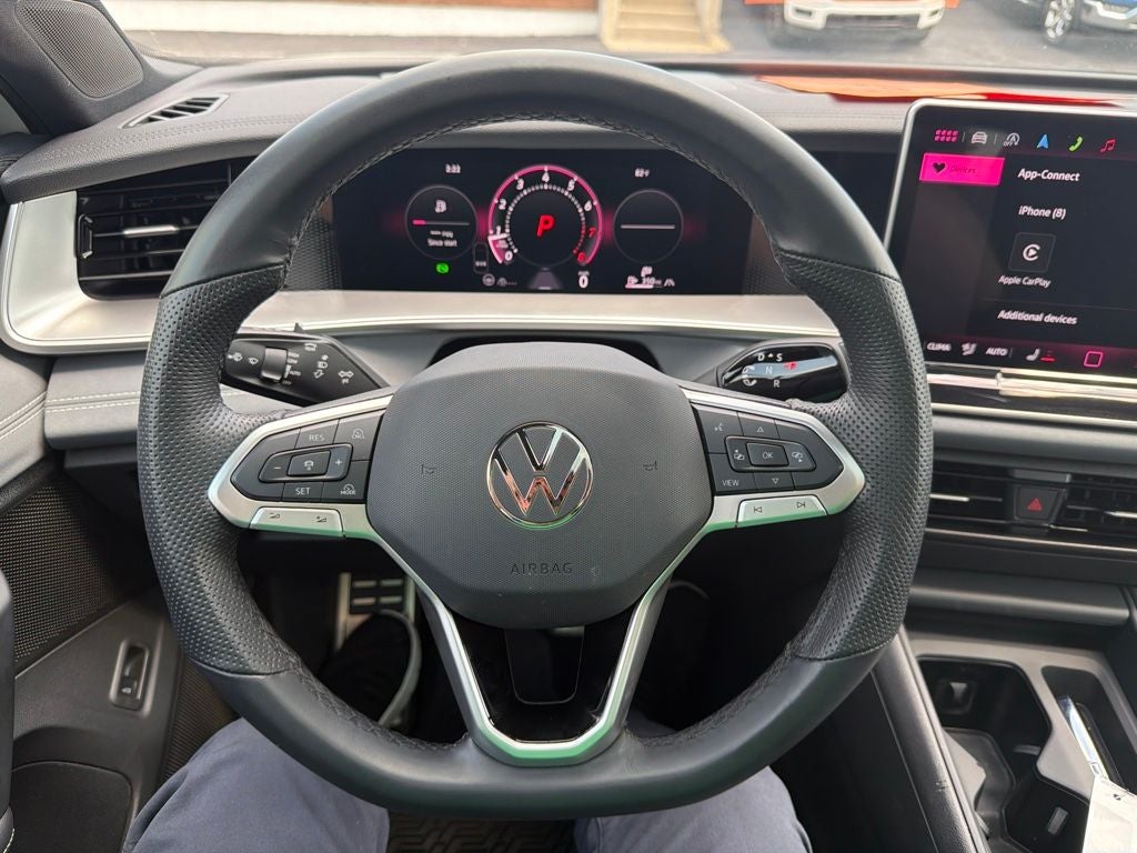 2025 Volkswagen Tiguan 2.0T SE R-Line Black