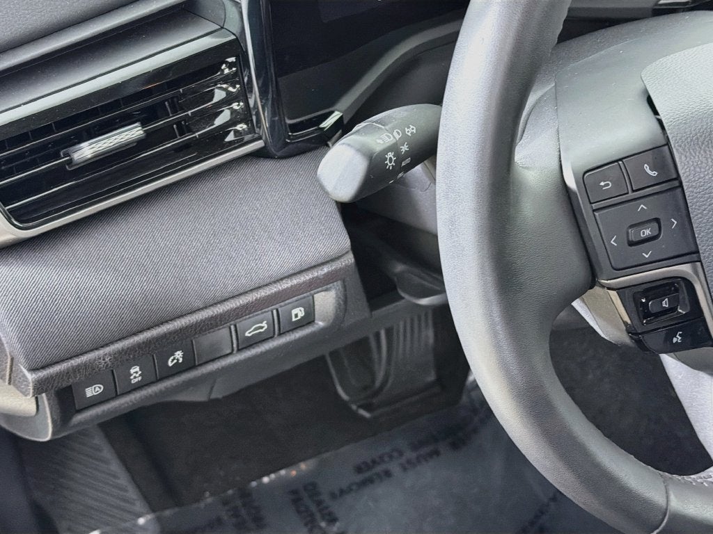 2025 Toyota Camry LE HYBRID