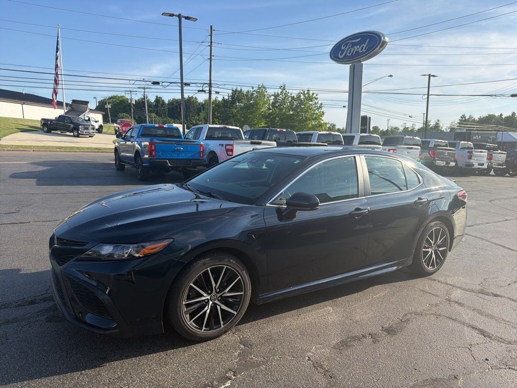 2021 Toyota Camry SE