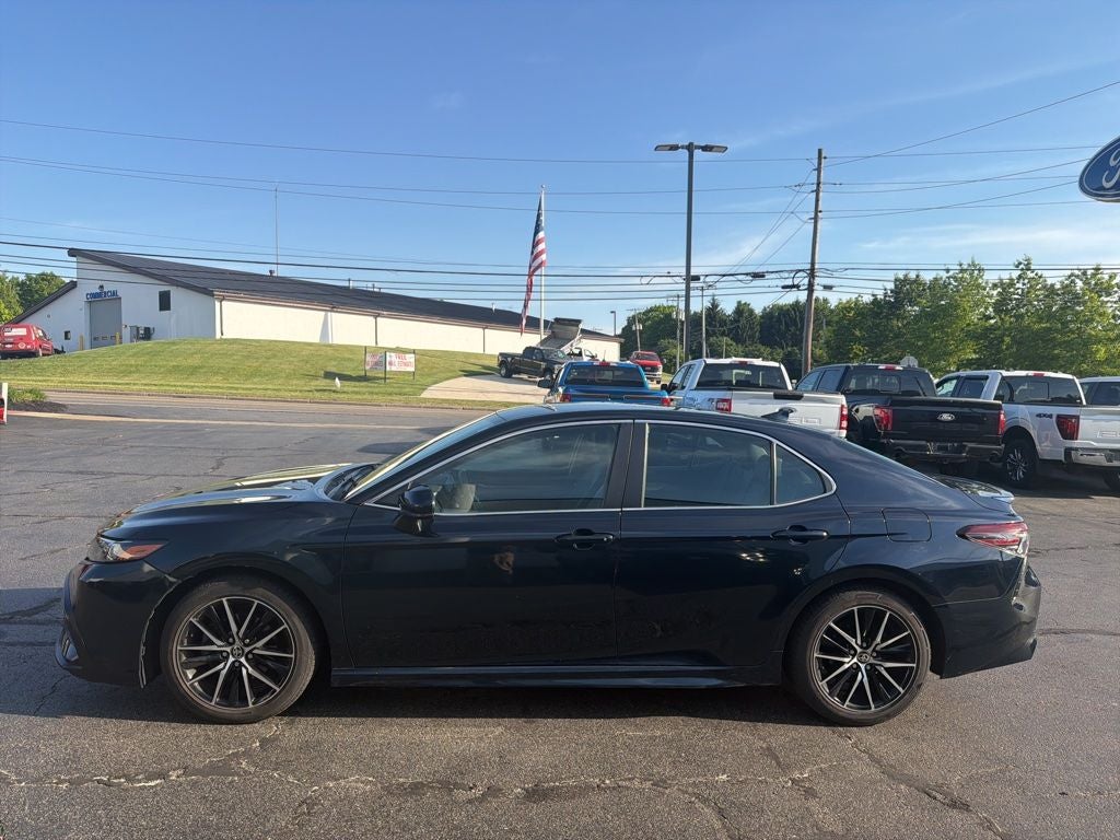2021 Toyota Camry SE