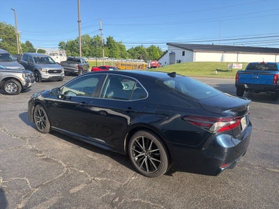 2021 Toyota Camry SE