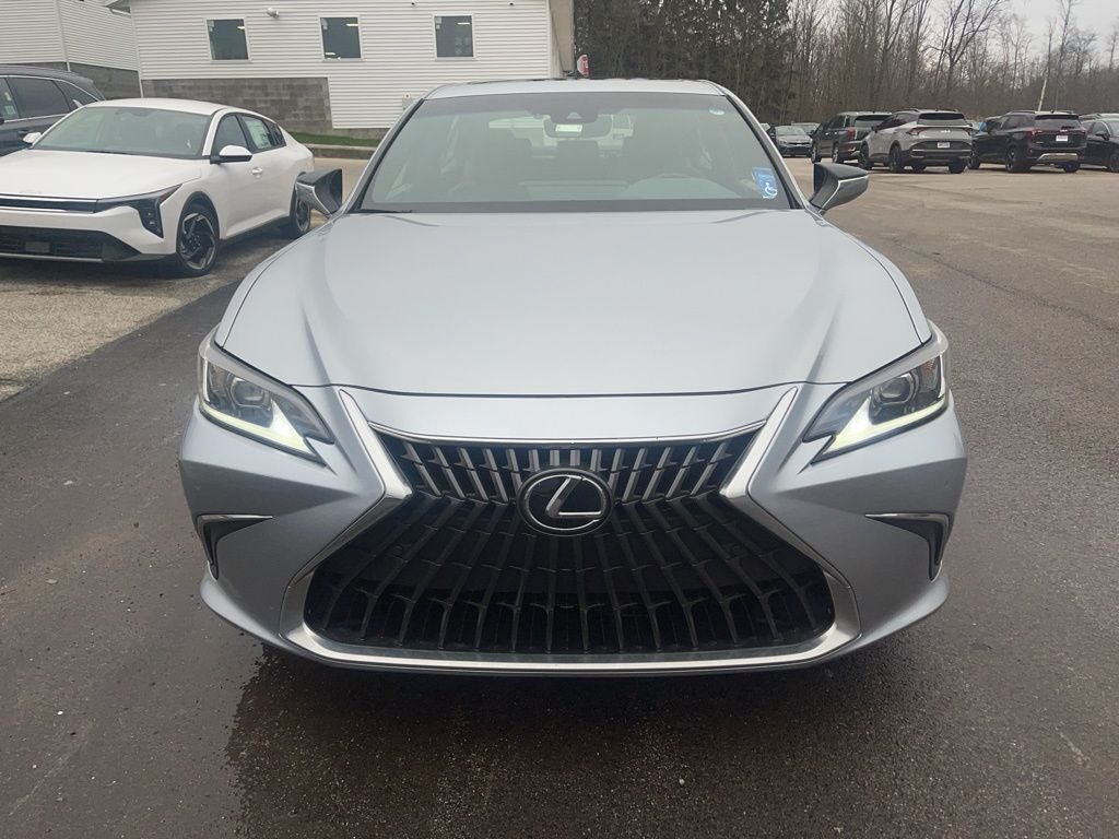2023 Lexus ES 300h
