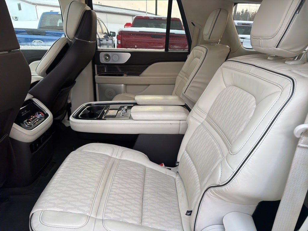 2021 Lincoln Navigator L Black Label