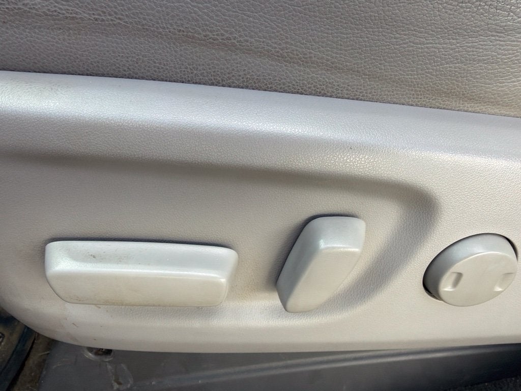 2016 Toyota Sienna XLE 7 Passenger