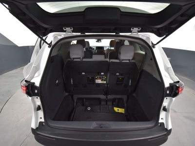 2023 Toyota Sienna LE 8 Passenger
