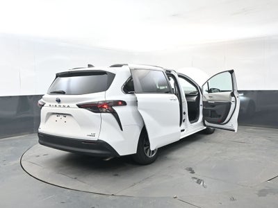 2023 Toyota Sienna LE 8 Passenger