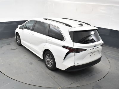 2023 Toyota Sienna LE 8 Passenger