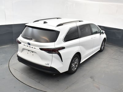 2023 Toyota Sienna LE 8 Passenger