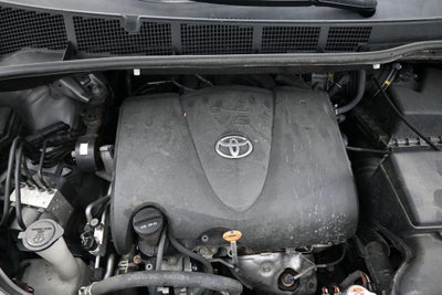 2020 Toyota Sienna XLE 8 Passenger