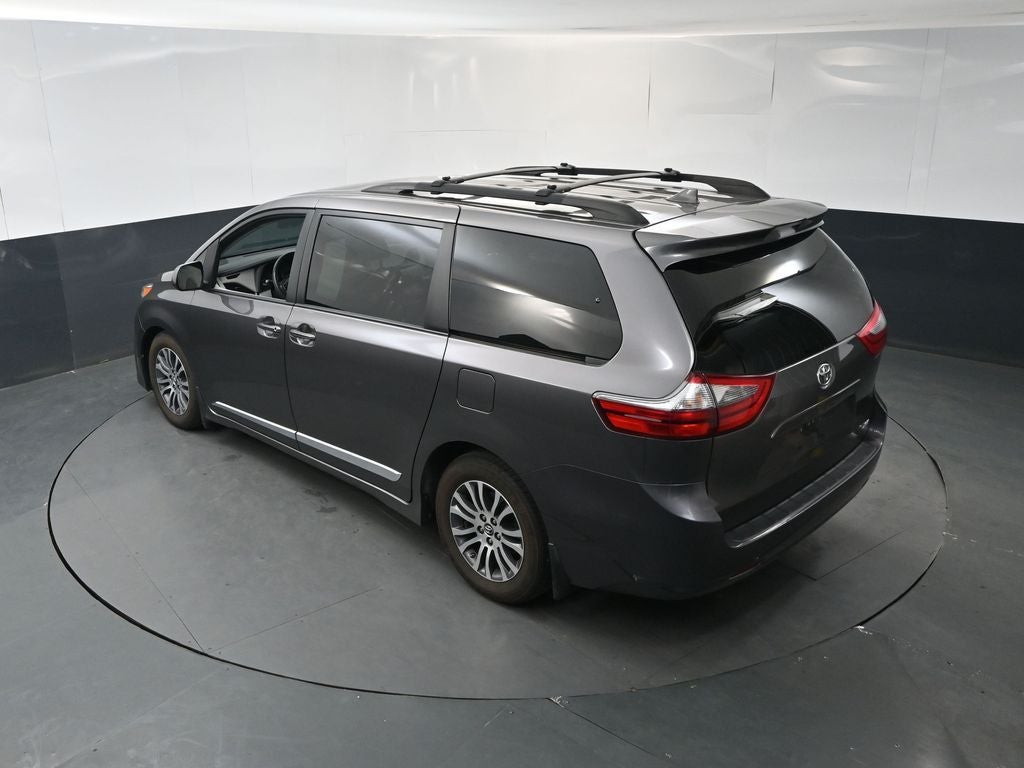 2020 Toyota Sienna XLE 8 Passenger