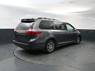 2020 Toyota Sienna XLE 8 Passenger