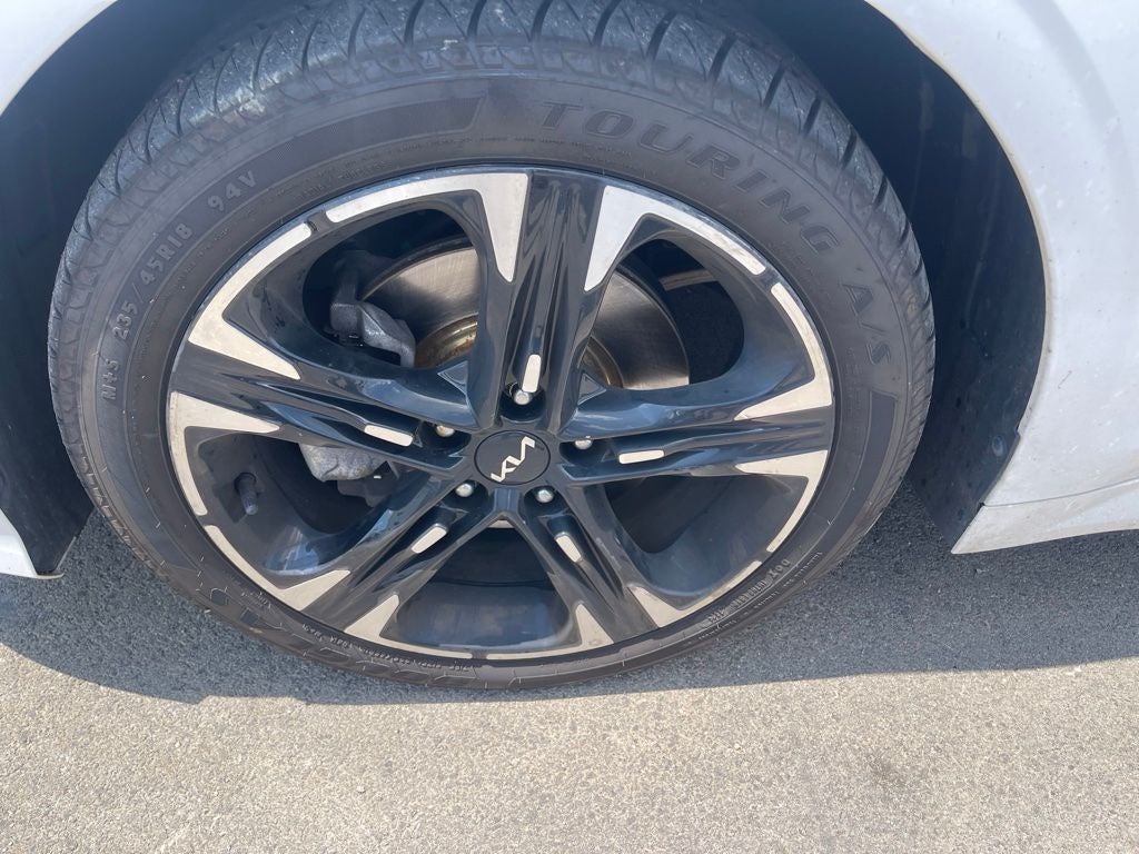 2024 Kia K5 GT-Line