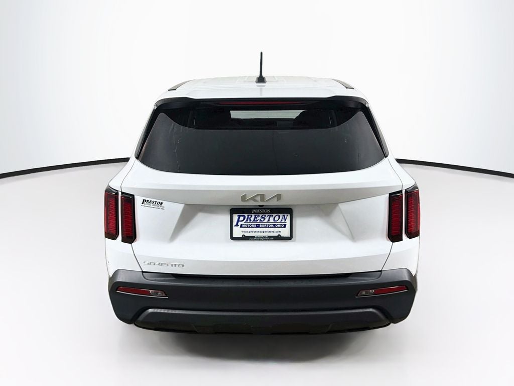 2023 Kia Sorento LX
