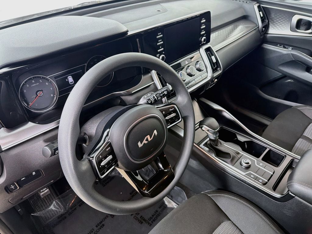 2023 Kia Sorento LX