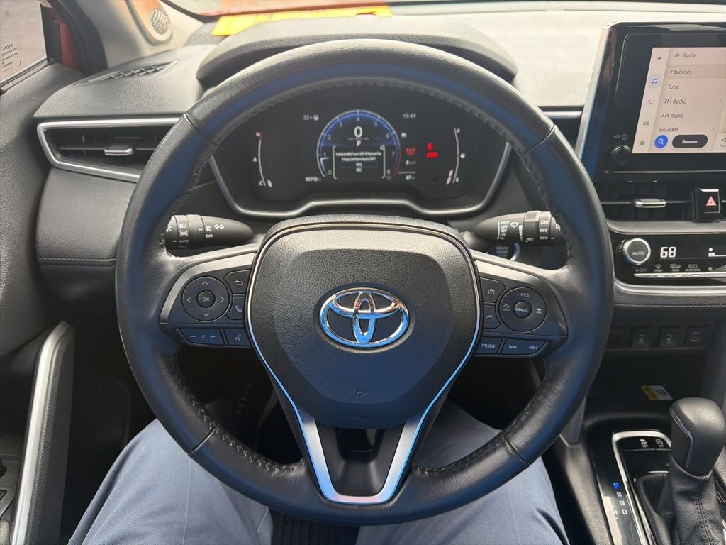 2023 Toyota Corolla Cross XLE