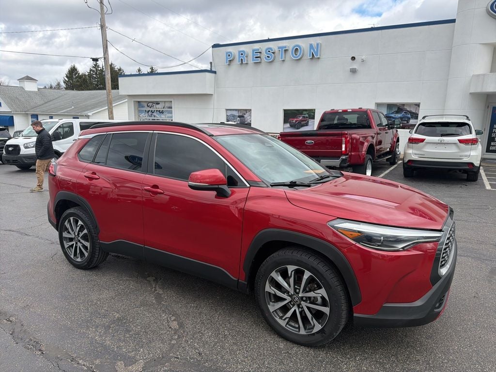 2023 Toyota Corolla Cross XLE