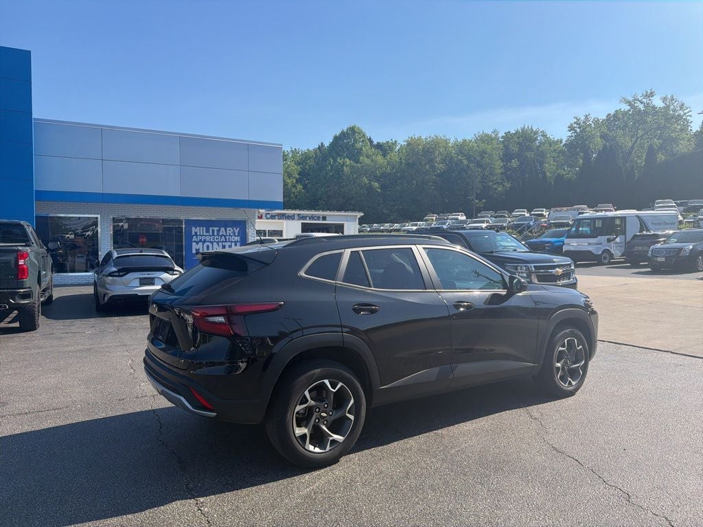 2024 Chevrolet Trax LT