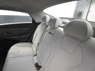 2022 Hyundai Elantra Limited