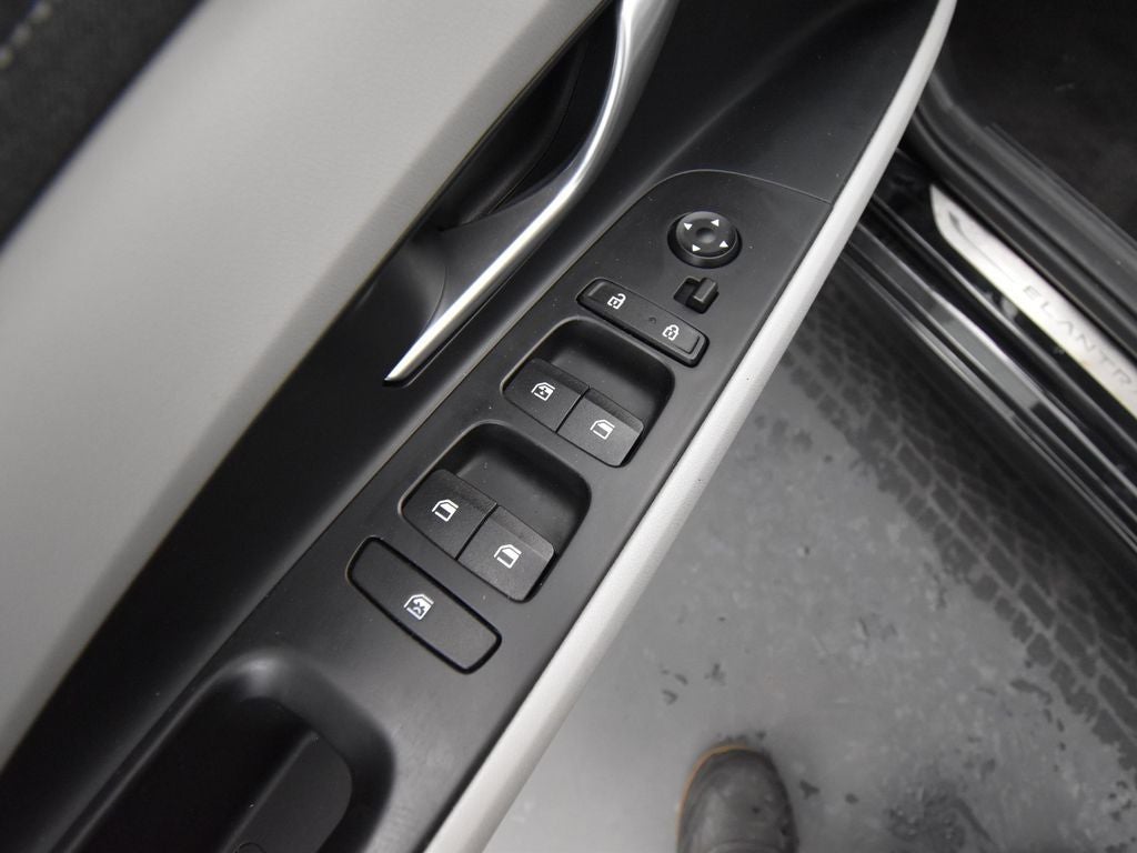 2022 Hyundai Elantra Limited