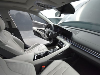 2022 Hyundai Elantra Limited