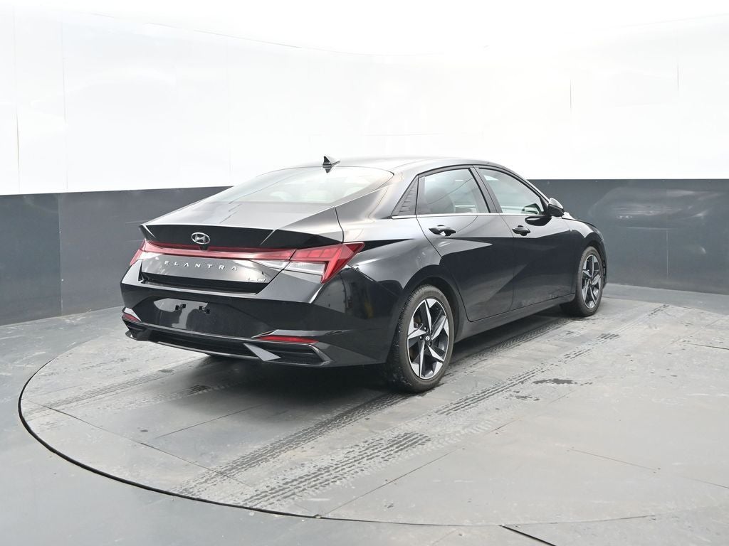 2022 Hyundai Elantra Limited