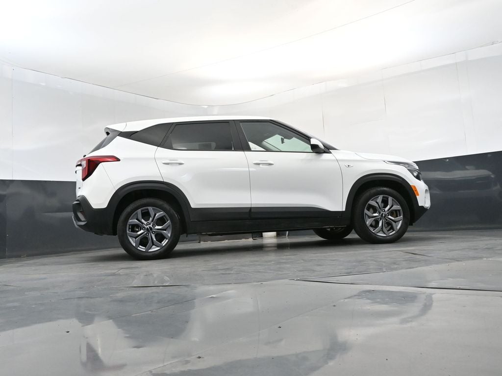 2025 Kia Seltos LX