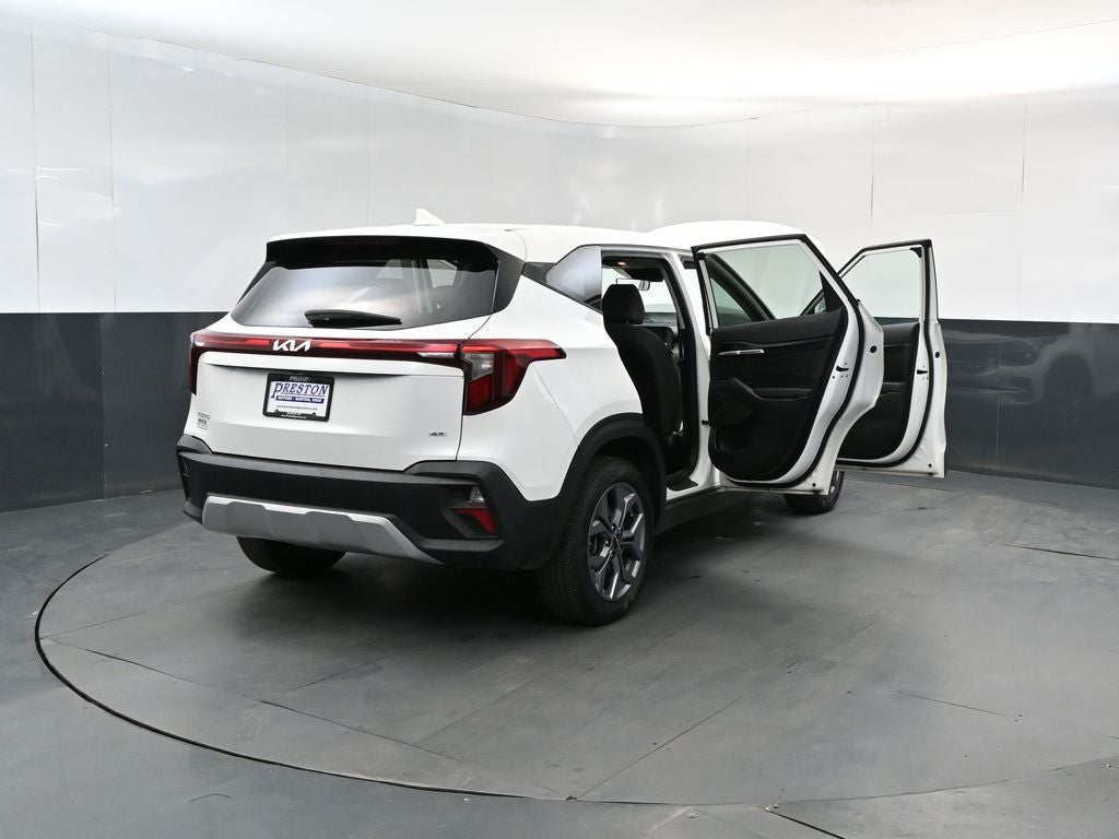 2025 Kia Seltos LX