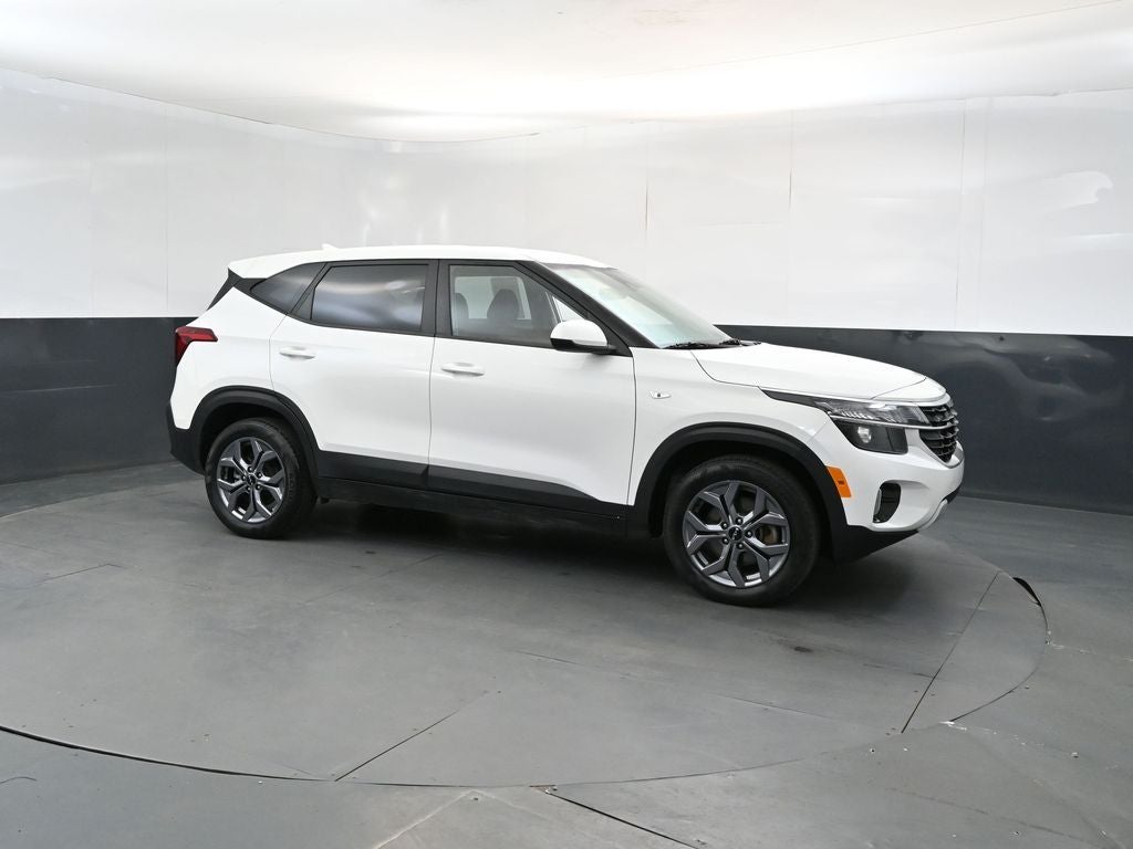 2025 Kia Seltos LX
