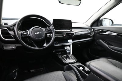2023 Kia Seltos EX AWD