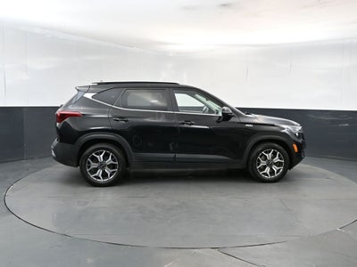 2023 Kia Seltos EX AWD