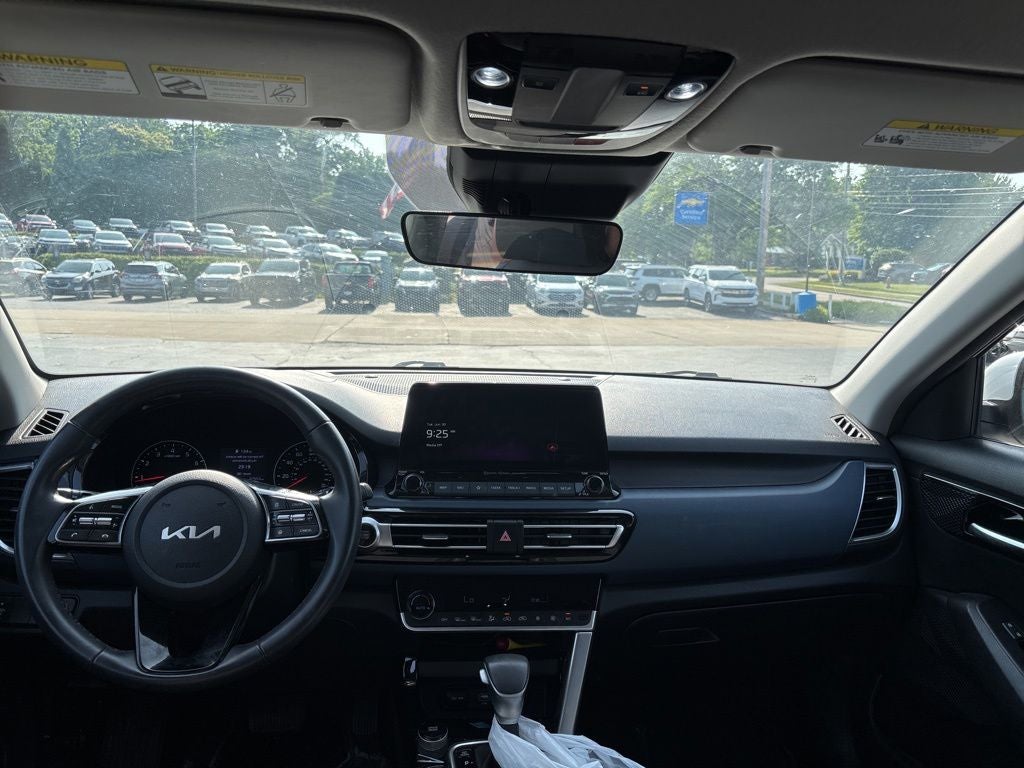 2023 Kia Seltos S