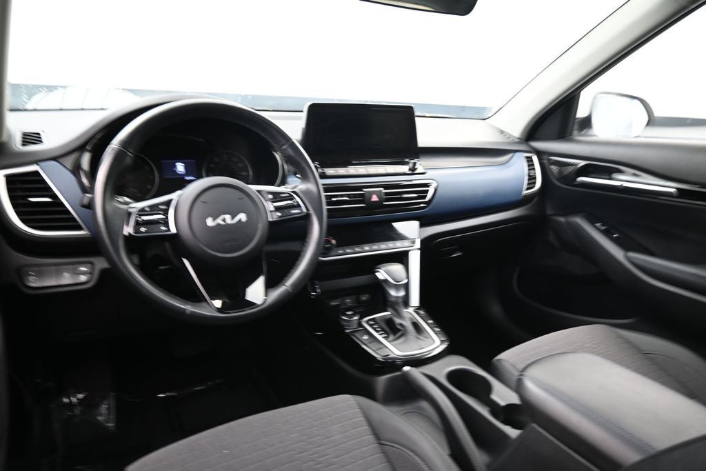 2023 Kia Seltos S