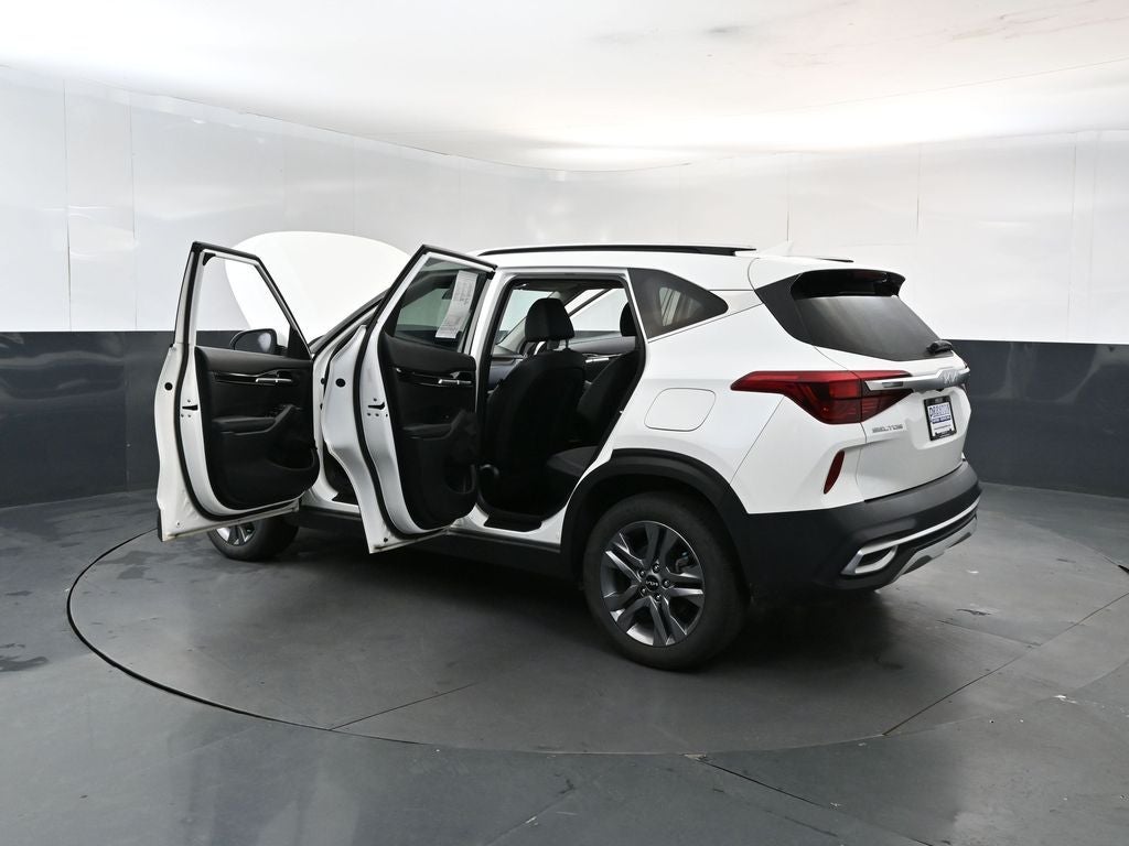 2023 Kia Seltos S