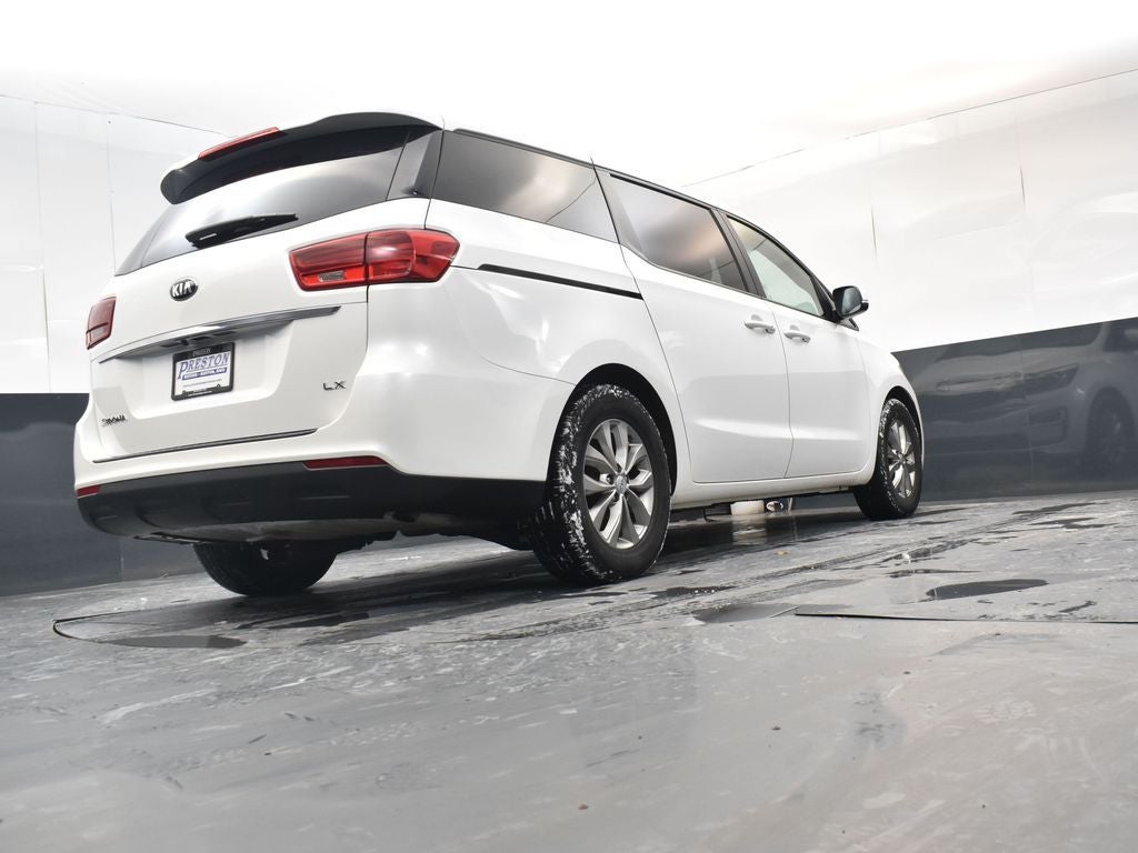 2021 Kia Sedona LX
