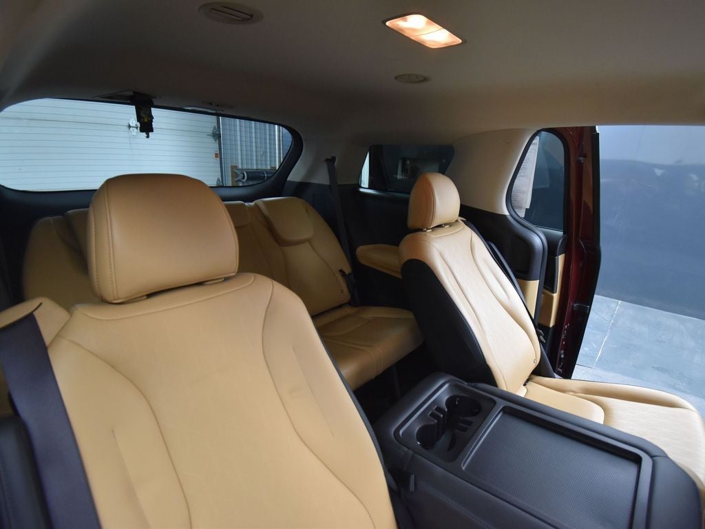 2024 Kia Carnival LX